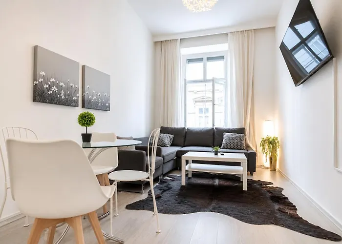 Budget & Friendly 1br & Lr Close To Belvedere Palace Viena